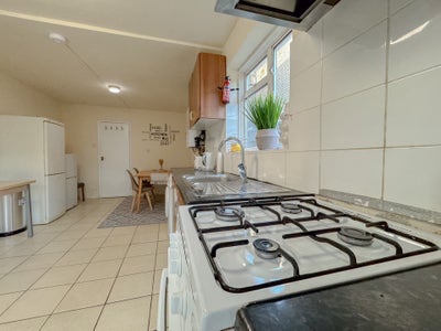 🦊West Ham/Stratford*Single Room Available🦊 Main Photo