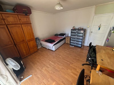 Spacious Double room + Balcony attached  Main Photo