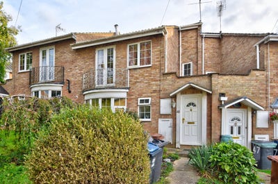 Large double bedroom in Bishop's Stortford Main Photo