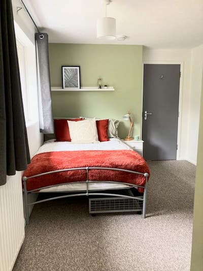 XL luxury suite room, super clean house Main Photo