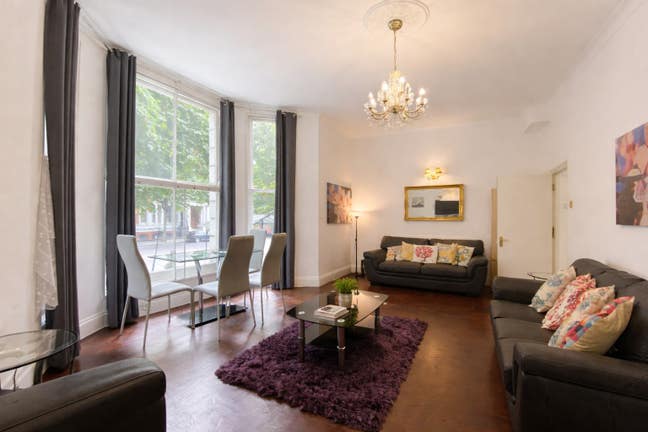 Two Bedroom Flat with a Spacious Living Room  Main Photo