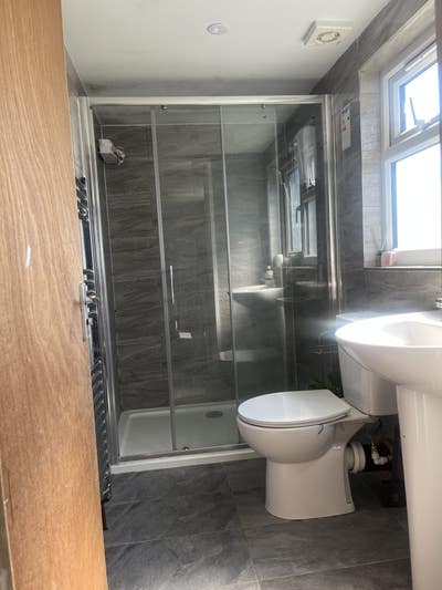 Large Double private En-suit. hmo property Main Photo