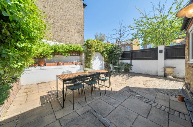 Brand New Refurnished 5 bed house in Wandsworth! Main Photo