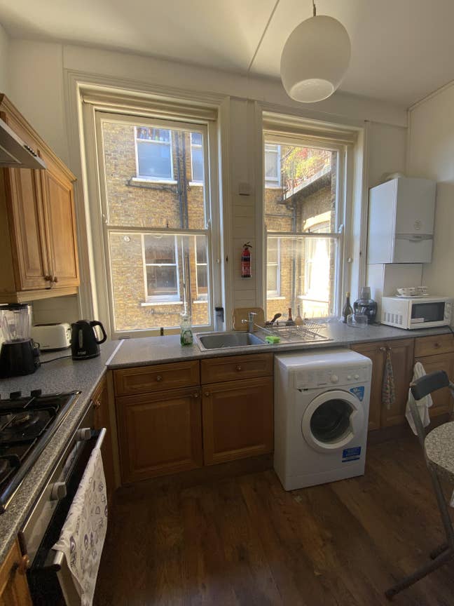 Balcony Room in Maida Vale  Main Photo