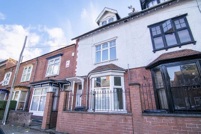 UC & PIP Highly Welcome Supported Accom, Bills Inc Main Photo