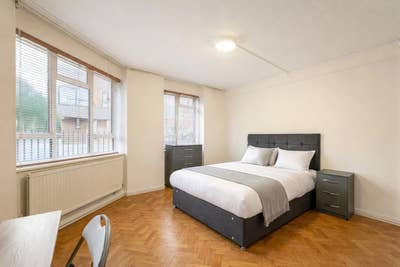DON'T MISS this Double Room in St. Johns Wood Main Photo
