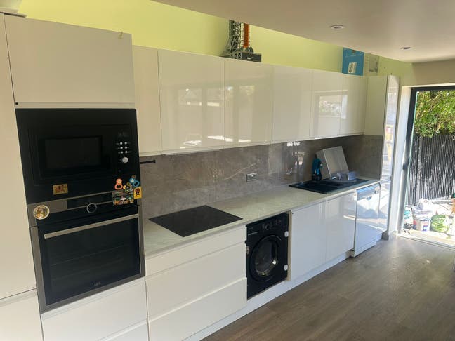 Brand New Fully Furnished 2-Bedroom Detached House Main Photo