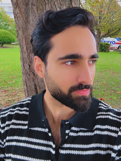 I am a professional male aged 26. I am lookin... Main Photo