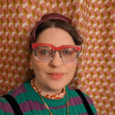 Looking for a short to midterm room rental Main Photo