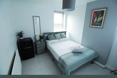 Fully Furnished Double Room &pound;50 OFF ON 1ST MONTH  Main Photo