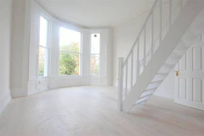 Bright mezzanine studio NW3 | Swiss Cottage Main Photo