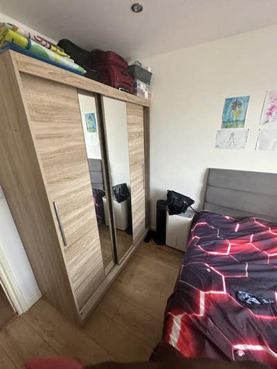 Double bedroom or single room available to rent Main Photo