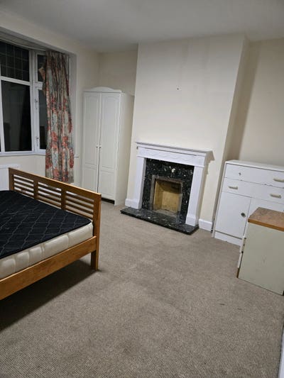 Double room available  Main Photo