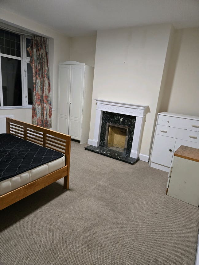 Double room available  Main Photo