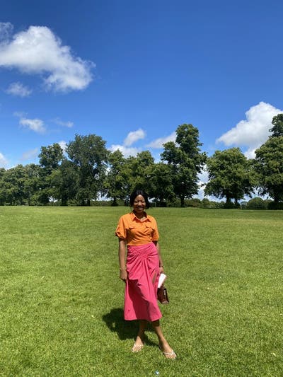 Professional Female seeks a single or double room Main Photo