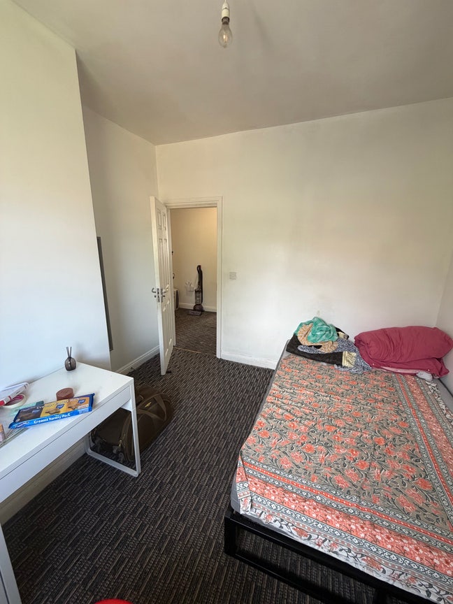 Double room available for rent Main Photo