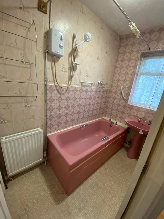 Prime location  Main Photo