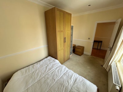 Spacious Double Room Blackheath  All Bills Main Photo