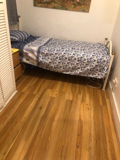 Single room available for rent Main Photo
