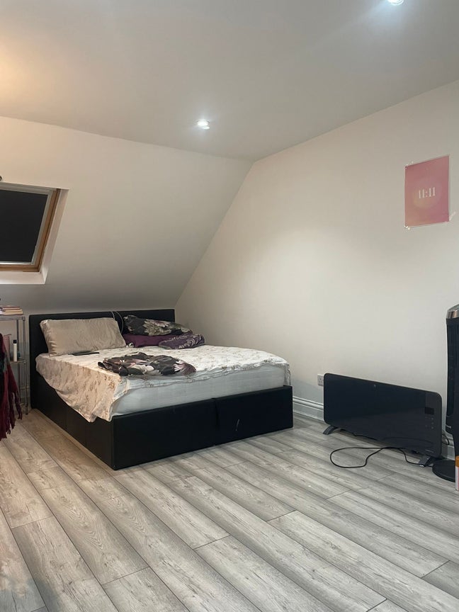 Private Studio - Short Stay (From 29 June) Main Photo