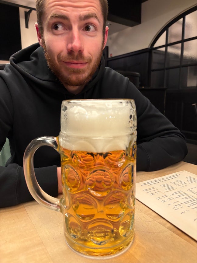 Room in London Main Photo