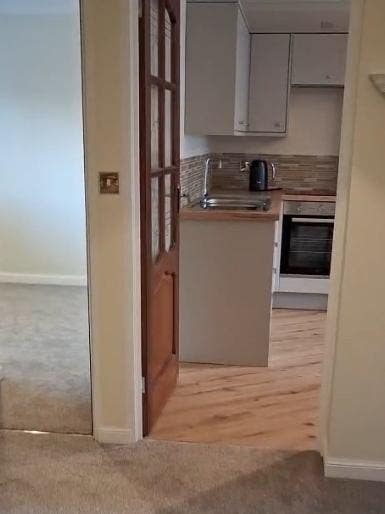 2 Bed Unfurnished Crookston Station  Main Photo