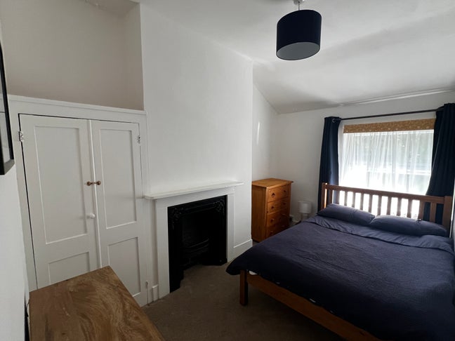 Cosy double room in calm Seaford home Main Photo