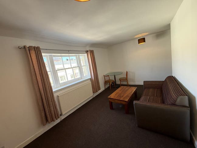 Furnished 1 bedroom Flat-Cavendish Place BN21 Main Photo