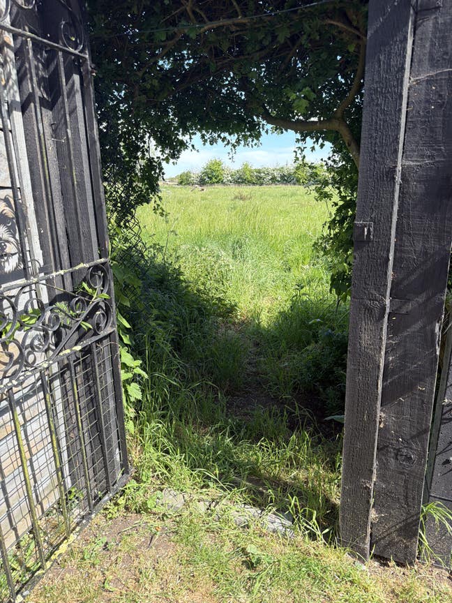 Quiet furnished double room in beautiful village Main Photo