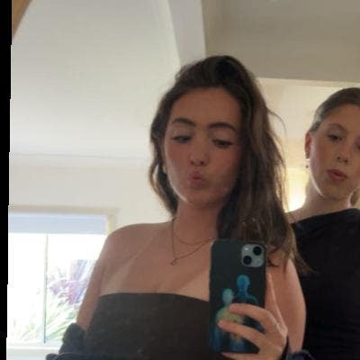 Looking for flats or flatmates  Main Photo