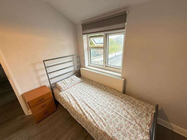 Single room Main Photo