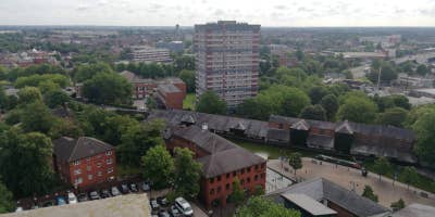 2 Bedrooms Flat Rent, Quiet, Centric, Pets Allowed Main Photo