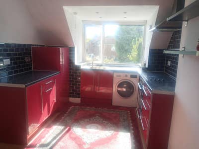 Dbl room &pound;890 incl. bills Main Photo