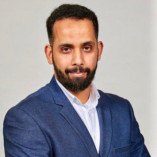 A clean and nice room needed around M13 Main Photo