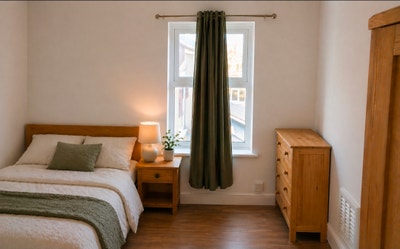 *NO BILLS* Large Double Room-1 min walk station Main Photo