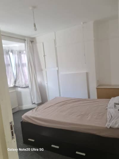 Double Room for Couple – IG2 – &pound;800 pcm Main Photo