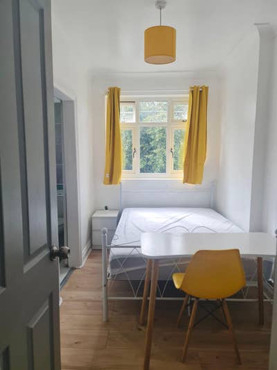 Cosy en Suite in The Heart of Wimbledon Main Photo