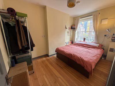 Bright Double in Cozy E2 Flat – Bills Inc 🌿 Main Photo