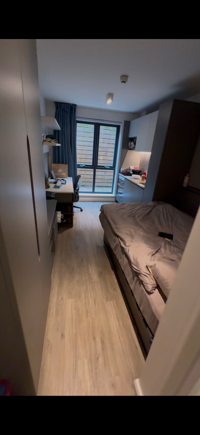 Large Studio Sublet at Portswood House Main Photo