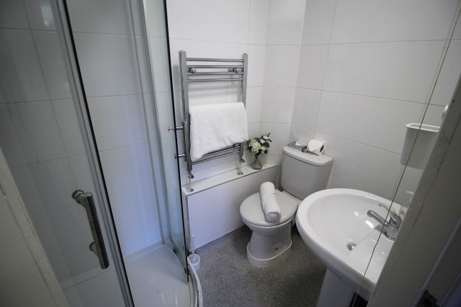 En-Suite Room in Headingley – Move In This Week 🚀 Main Photo