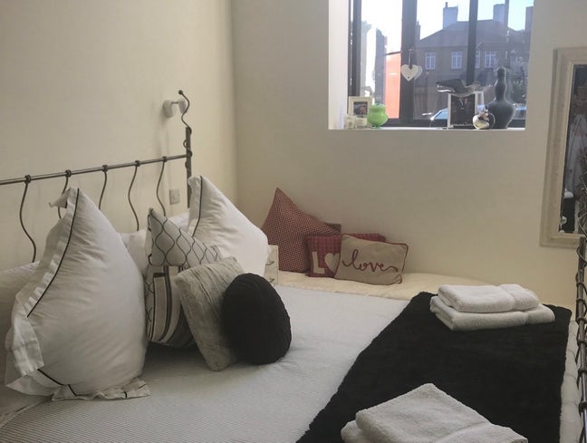 Shrewsbury Double Room for Professional  Main Photo