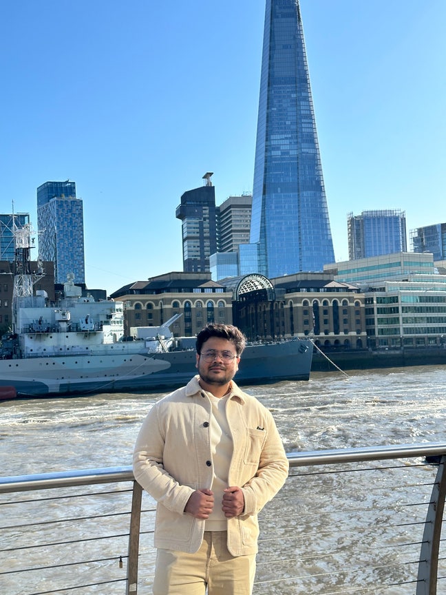 Looking for a flat or house share Main Photo