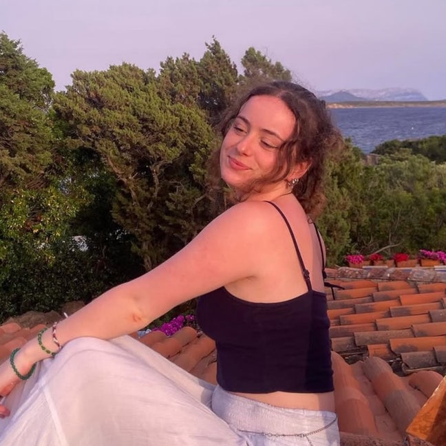 Looking for a room from mid June! Main Photo