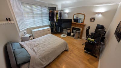 Large Double bedroom in beautiful big house  Main Photo
