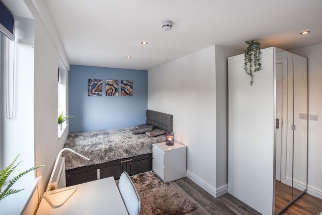 Designer 6 Bed Whitefield House  Main Photo