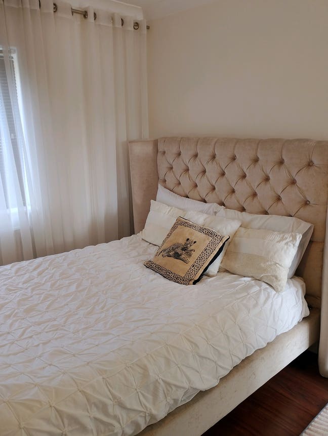 King size room to rent fully furnished  Main Photo