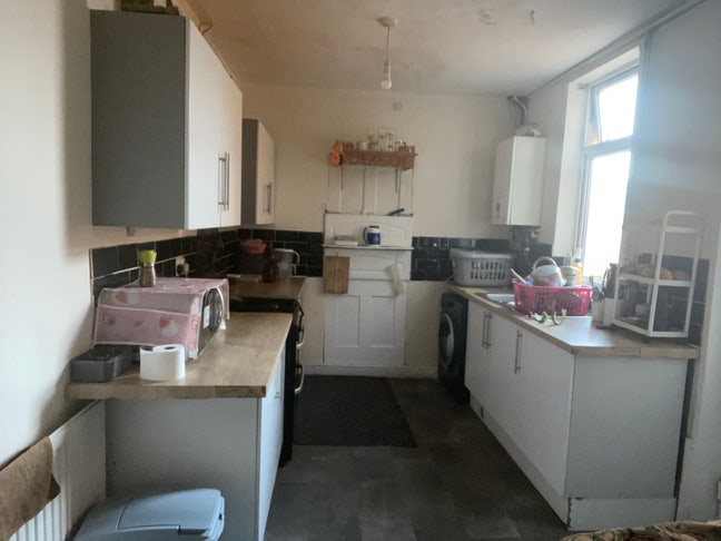 Double room  and single room available  Main Photo