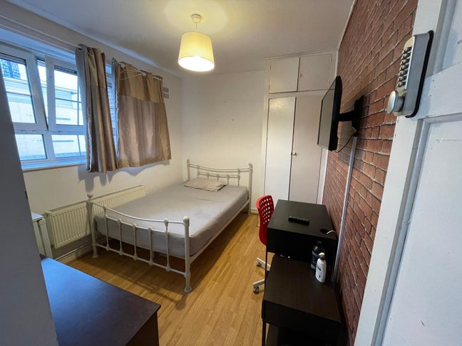 Lovely DBL Room |3 min to Shoreditch 🚂| Bill Incl Main Photo