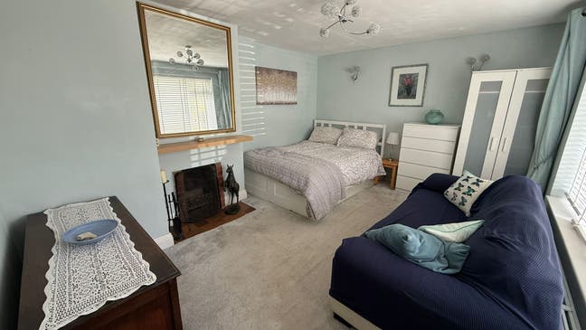 Double room in quiet location   Main Photo