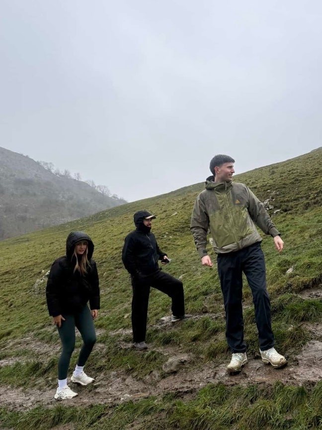 Looking for a room in South.  Main Photo